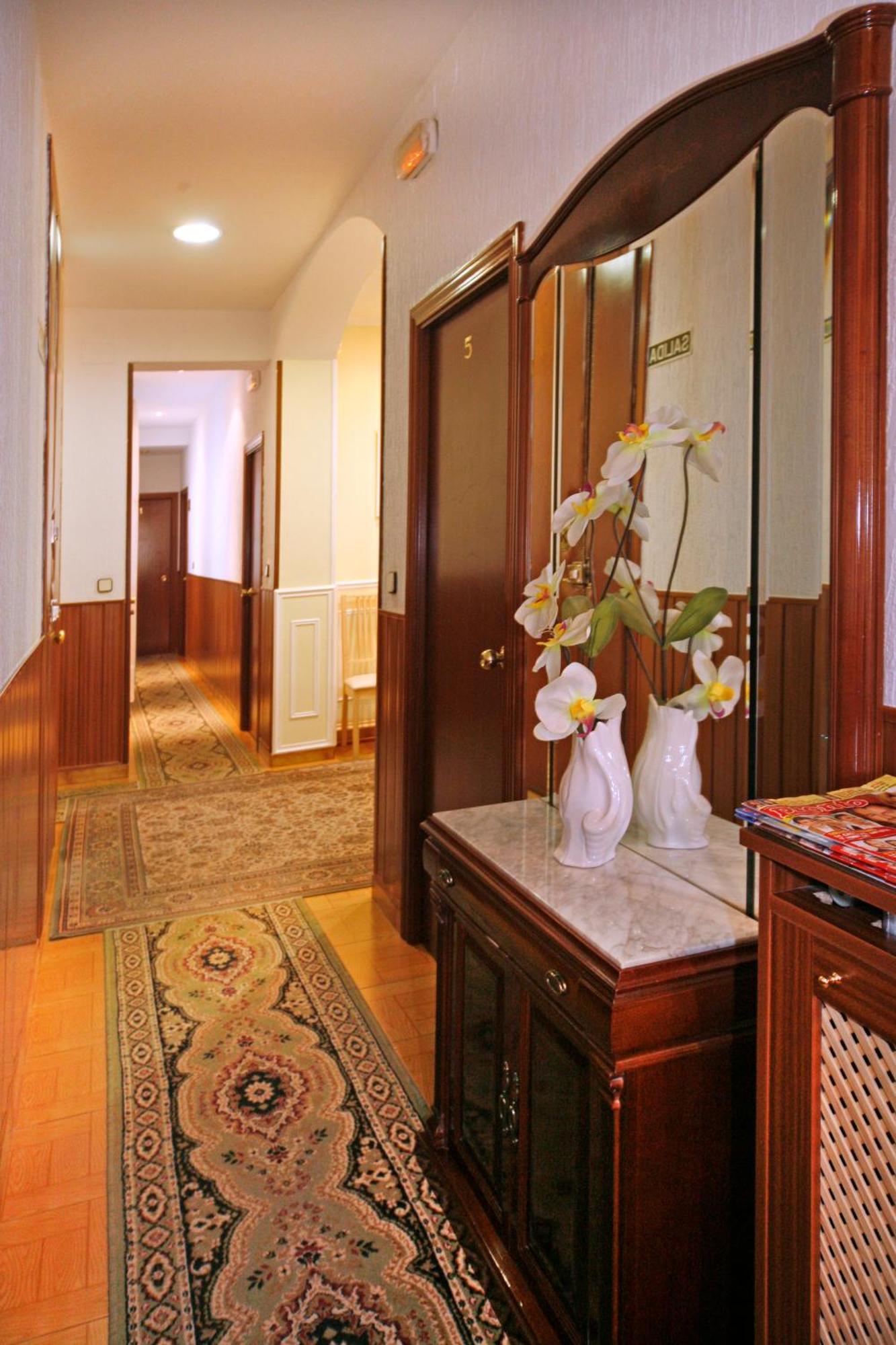 Hostal San Antonio Мадрид Экстерьер фото